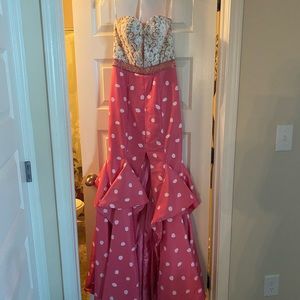 prom/pageant dress.